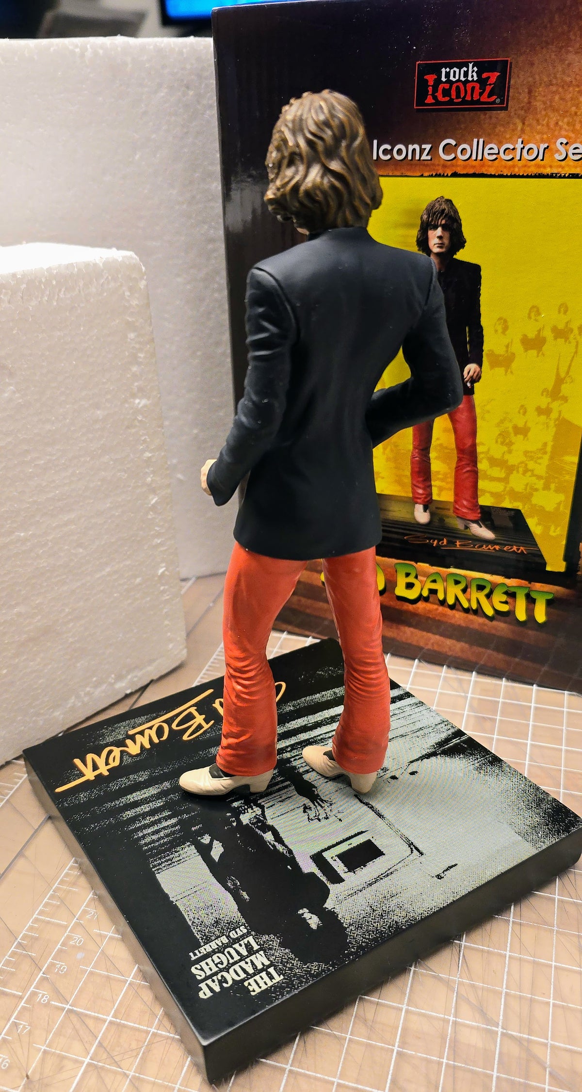 Pink Floyd Collectible 2017 KnuckleBonz Rock Iconz Syd Barrett Statue #496/3000