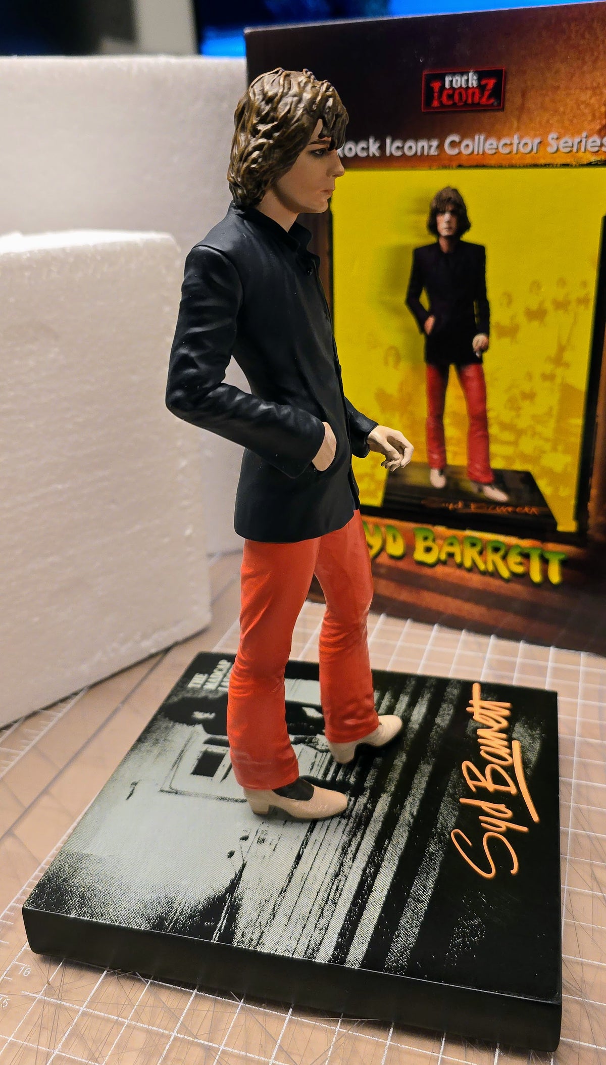 Pink Floyd Collectible 2017 KnuckleBonz Rock Iconz Syd Barrett Statue #496/3000
