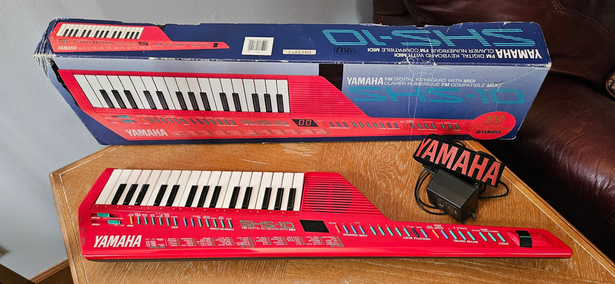 1987 Yamaha SHS10 FM Red Digital MIDI Keytar Electronic Keyboard (guitar) NICE!