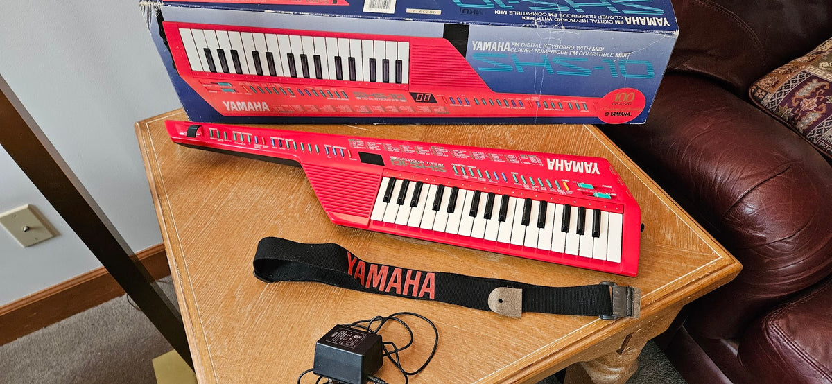 1987 Yamaha SHS10 FM Red Digital MIDI Keytar Electronic Keyboard (guitar) NICE!