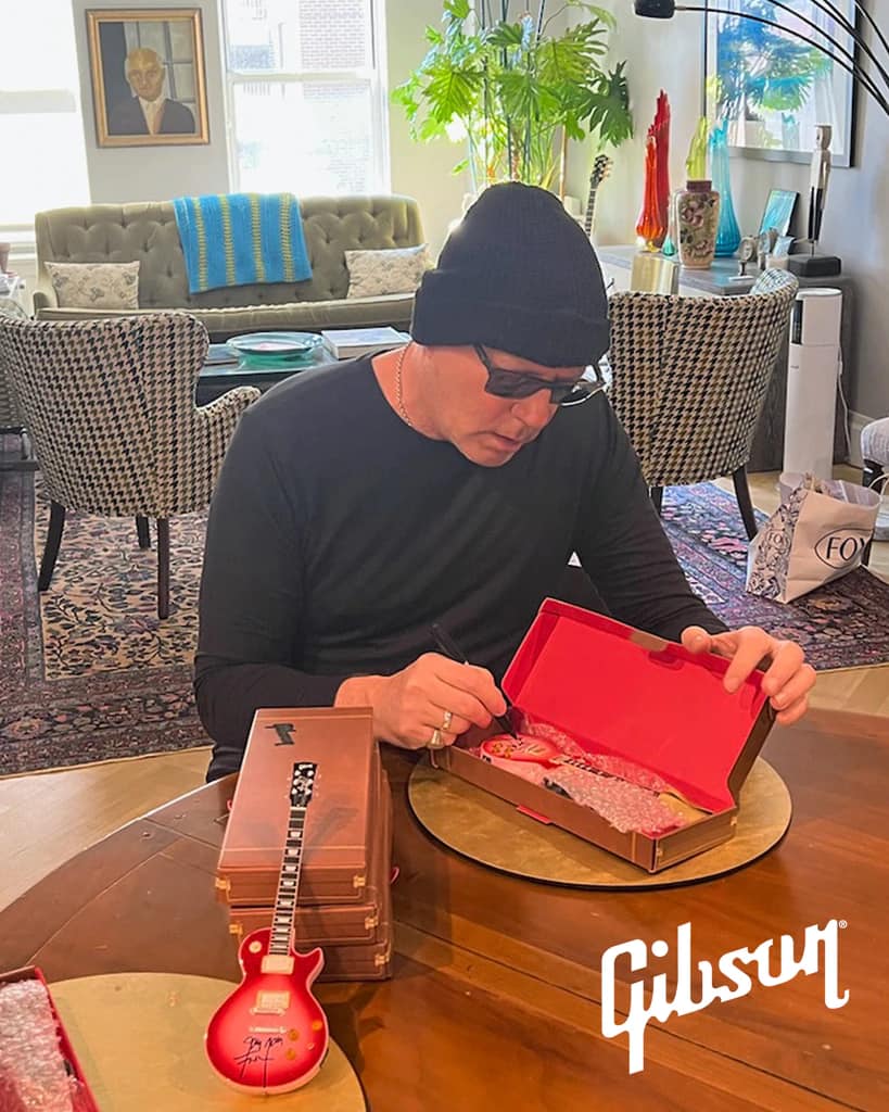 Twisted Sister Collectible 2022 Jay Jay French Signed Real Gibson Les Paul Pinkburst 1:4 Scale Mini Guitar Model
