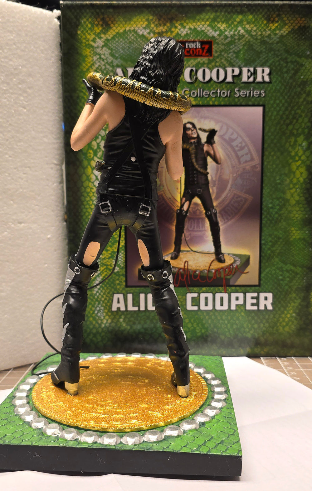Alice Cooper 2017 KnuckleBonz Rock Iconz Alice Cooper Snake Statue #135/3000