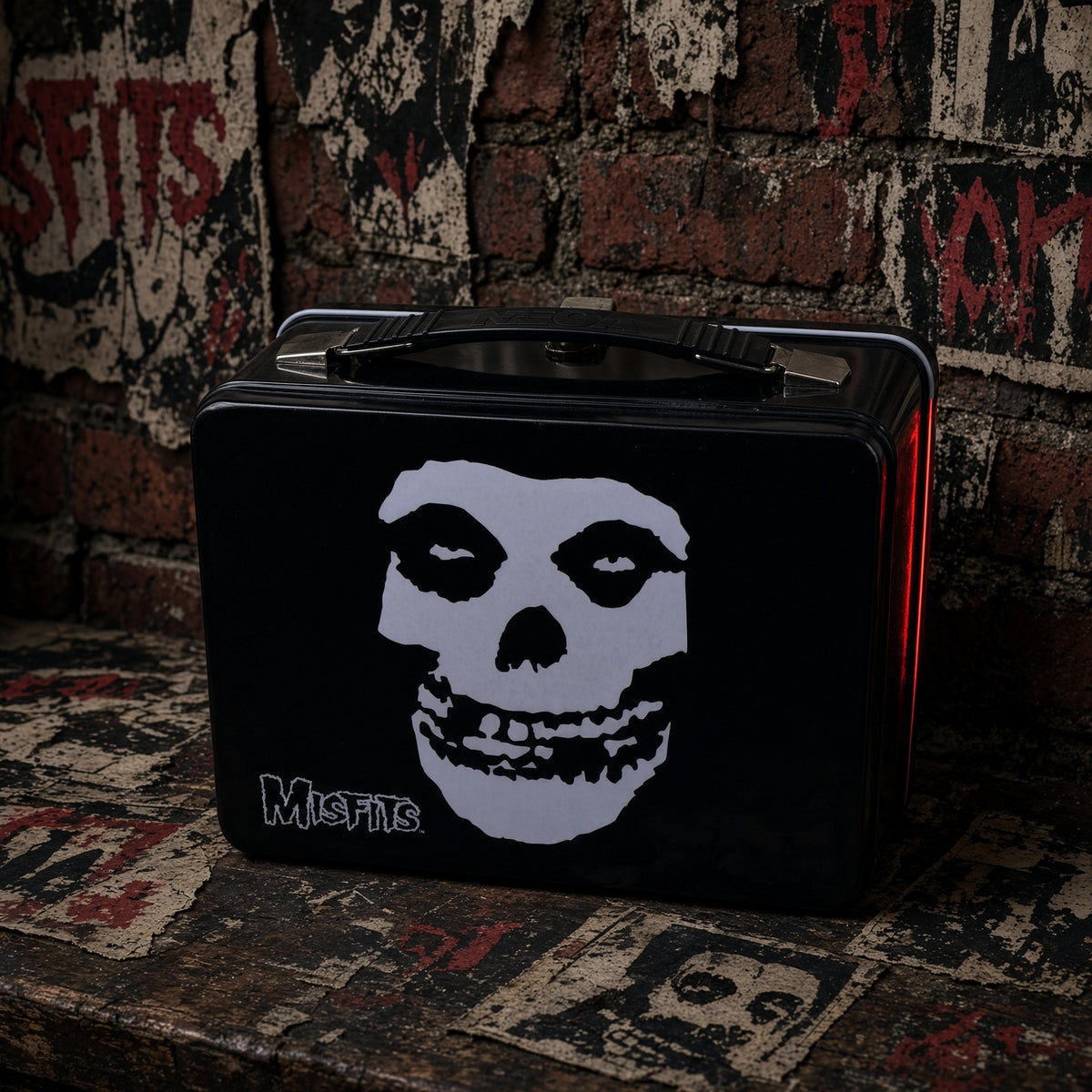 New Misfits 2001 Limited Edition NECA Fiend Lunchbox & Thermos - Crimson Ghost