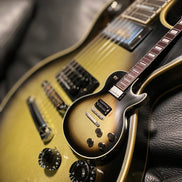 Tool Collectible Adam Jones 1979 Gibson Les Paul Custom - Antique Silverburst Mini Guitar Replica 1:4 Scale Model