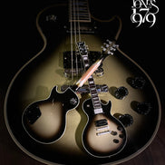 Tool Collectible Adam Jones 1979 Gibson Les Paul Custom - Antique Silverburst Mini Guitar Replica 1:4 Scale Model