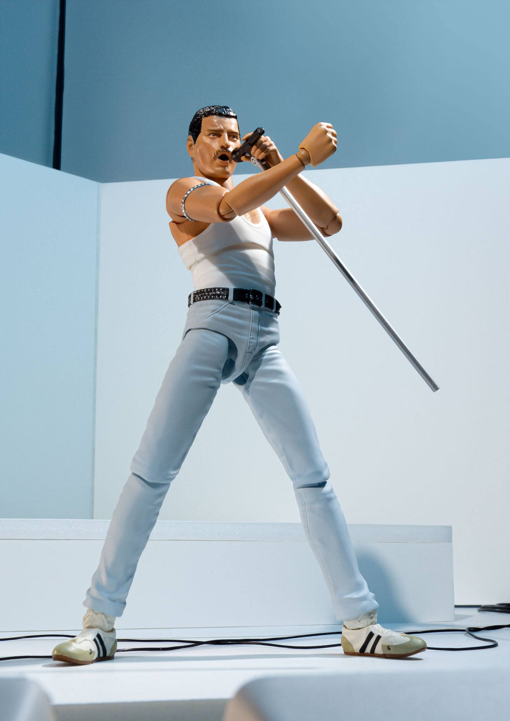 Queen Collectible 2020 Tamashii Nations BanDai Freddie Mercury Live Aid SH Figuarts 5" Figure